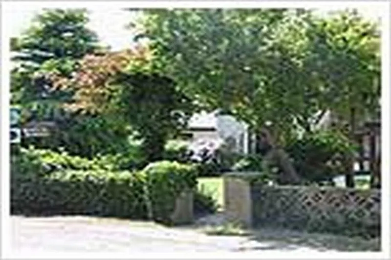Clinton'S Woodview Farmhouse Skerries